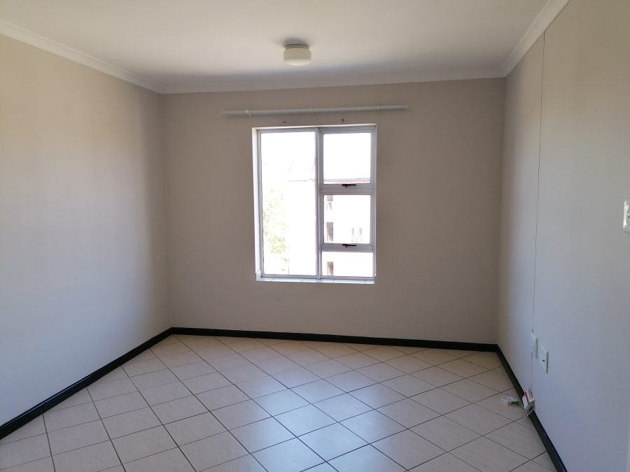 To Let 2 Bedroom Property for Rent in Buh Rein Estate Western Cape